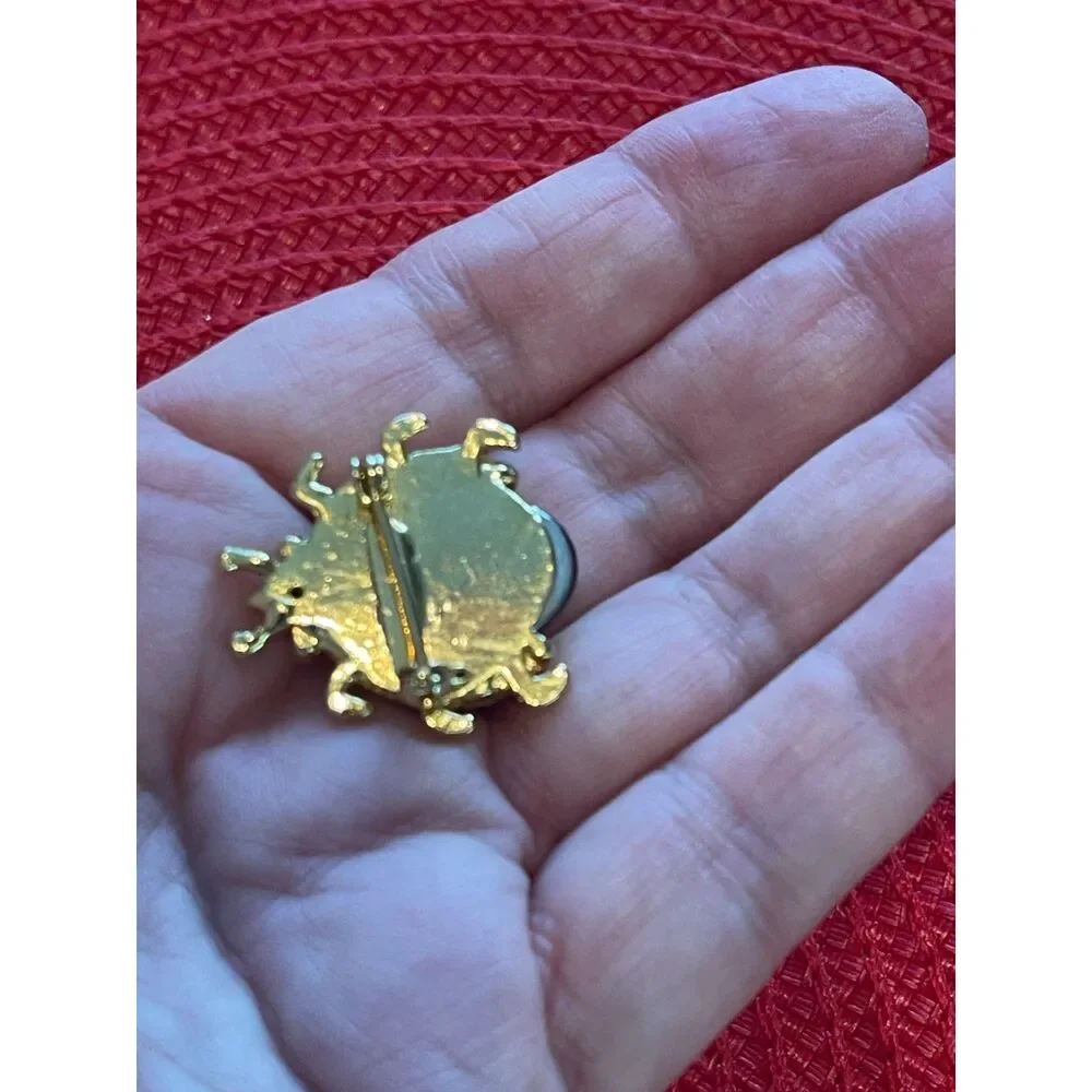 Vintage Rhinestone Ladybug Pin Brooch Goldtone 1